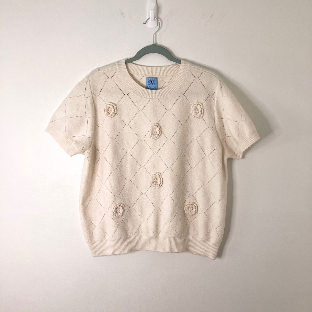 CeCe Coquette Cream Diamond Pointelle Knit 3D Floral Short Sleeve Sweater Top